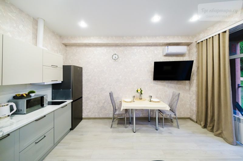 Батумское шоссе, 28Ак4